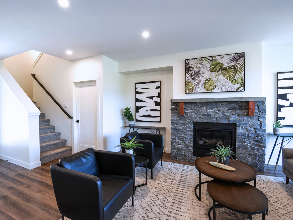 manzanita-m5-loungeroom-mdb